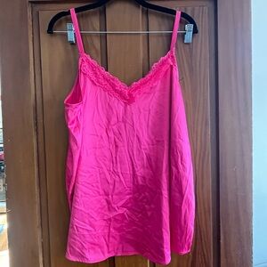 NWT Torrid Fuchsia Satin Camisole with adjustable straps
